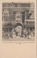 AMSTERDAM - De Kleine Vischpoort naar het Damrak gezien, te Amsterdam in ± 1780