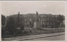 ENSCHEDE - Standbeeld Dr. Ariëns met R. K. Ziekenhuis