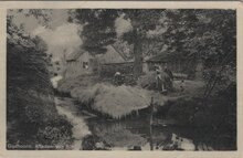 GIETHOORN - Afladen van hooi