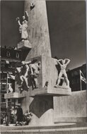 AMSTERDAM - Onthulling Nationaal Monument Dam, Amsterdam. 4 mei 1956