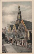 AMSTERDAM - Oude Kerk met Oudekerksplein
