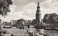 AMSTERDAM - Oude Waal met Montelbaanstoren