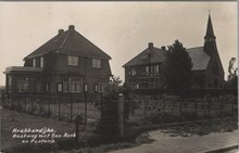 KRABBENDIJKE - Oostweg met Ger. Kerk en Pastorie
