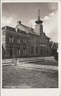 KRABBENDIJKE - Gemeentehuis