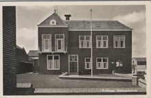 BRUINISSE - Gemeentehuis
