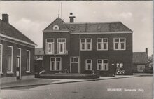 BRUINISSE - Gemeentehuis