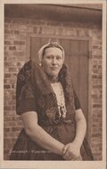 ZEEUWSCH - VLAANDEREN - Vrouw in Klederdracht