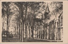 RENESSE - Dorpsplein met N.H. Kerk