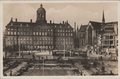 AMSTERDAM-Dam-met-Koninklijk-Paleis