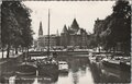 AMSTERDAM-Nieuwmarkt-met-Waag