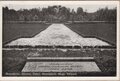 HOENDERLO-Stenen-tafel-Steynpark.-Hoge-Veluwe