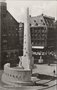 AMSTERDAM-Dam-met-Nationaal-Monument