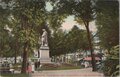 AMSTERDAM-Plantsoen-met-Standbeeld-van-Rembrandt