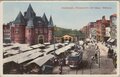 AMSTERDAM-Nieuwmarkt-met-Waag-Gebouw