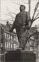 AMSTERDAM-Verzetsmonument-De-Dokwerker-aan-het-Jonas-Daniël-Meyerplain