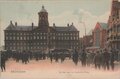 AMSTERDAM-De-Dam-met-het-Koninklijk-Paleis